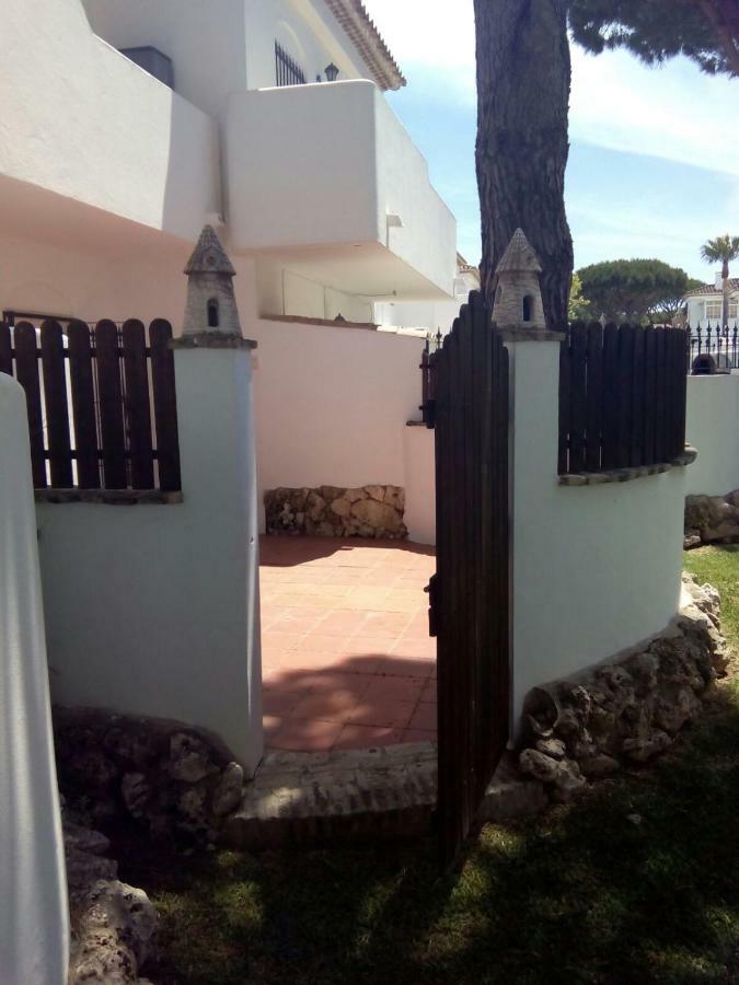 Playa De La Barrosa Apartment Chiclana de la Frontera Exterior photo