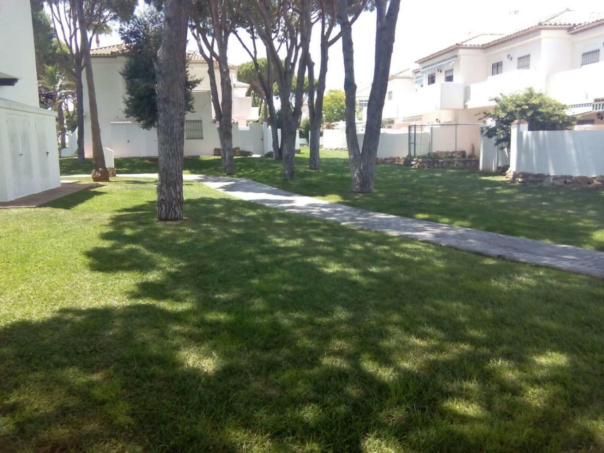 Playa De La Barrosa Apartment Chiclana de la Frontera Exterior photo